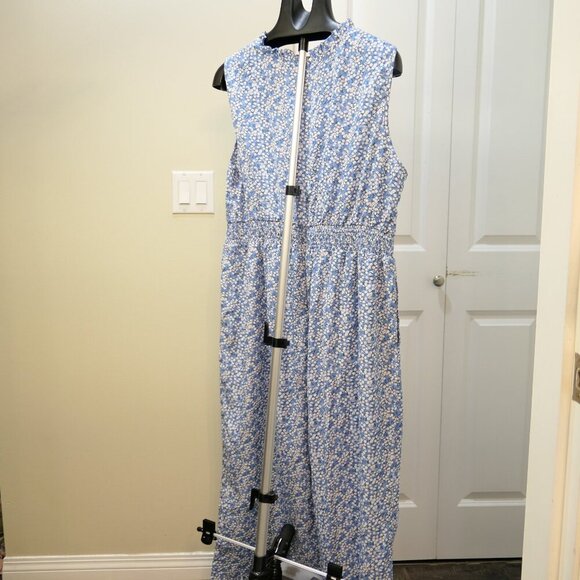 LAST CHANCE - Floral Ditsy Floral Mock Neck Jumpsuit with Pockets - Picture 8 of 8